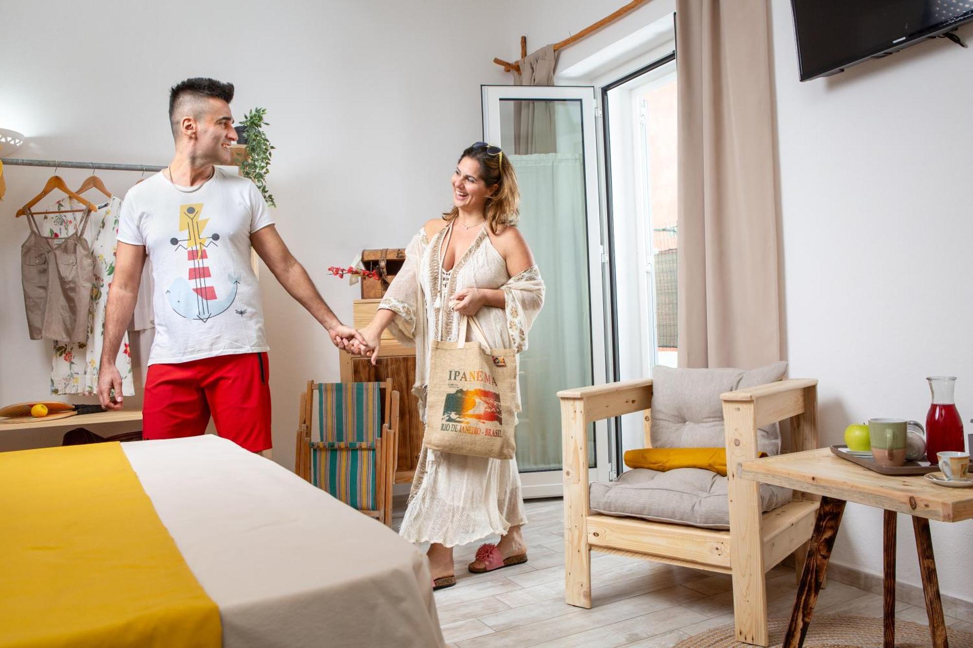 B&B Les Chambres Rooms & Suite Санта-Тереза-Галлура Екстер'єр фото