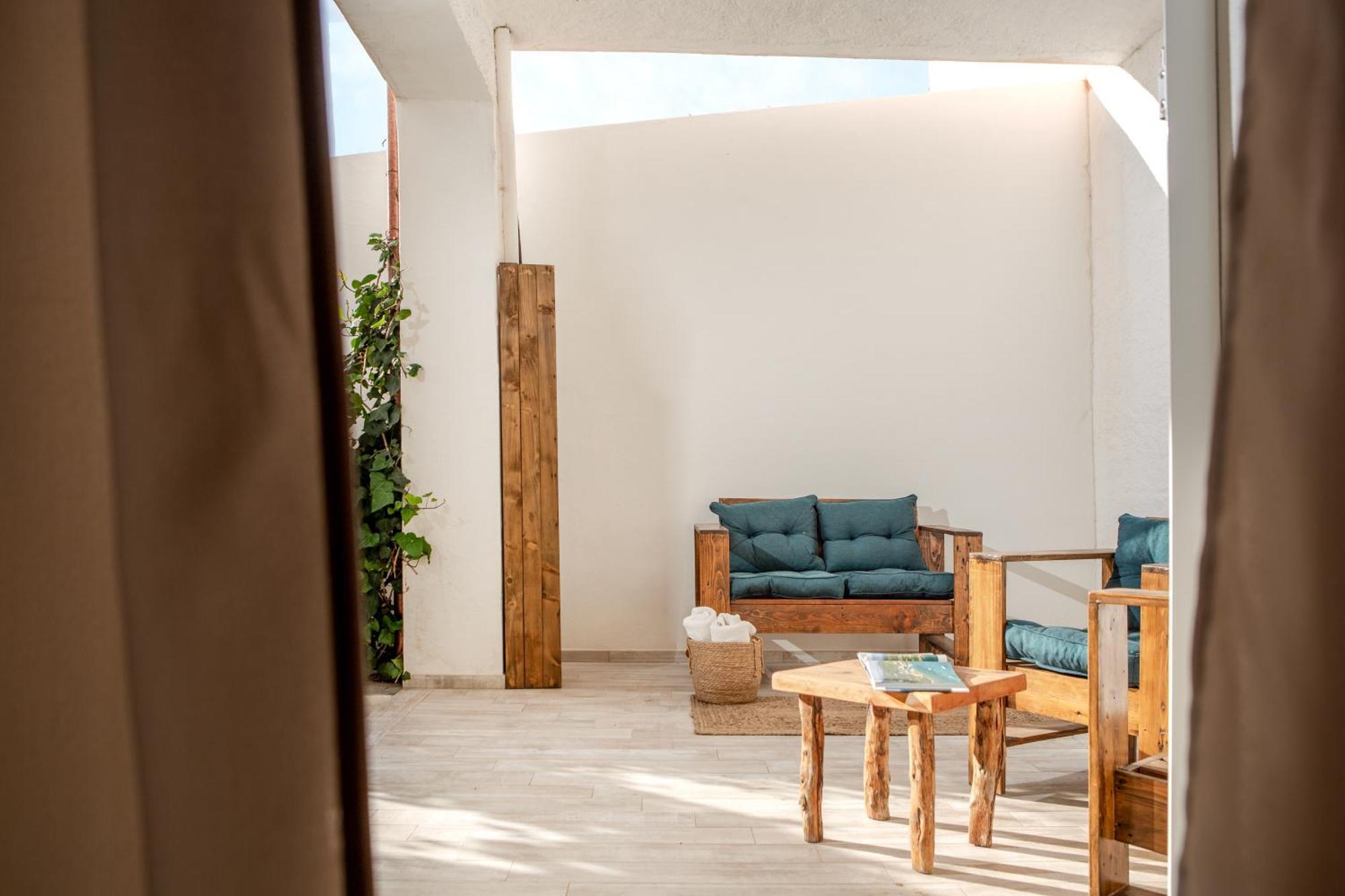 B&B Les Chambres Rooms & Suite Санта-Тереза-Галлура Екстер'єр фото
